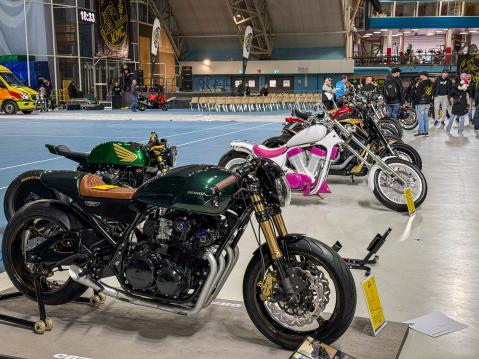 Rakennettujen osastoa.