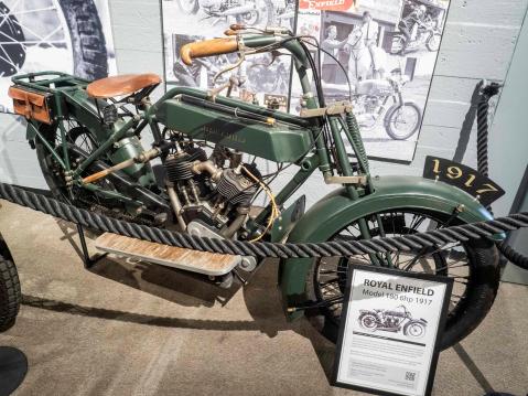 Royal Enfield vuosimallia 1917.