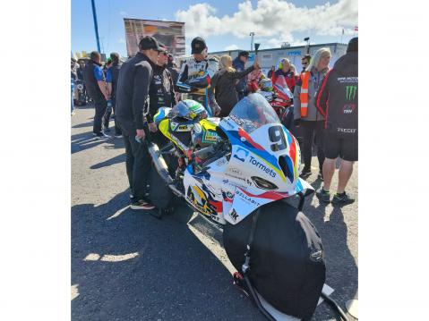 Erno ja mekaanikot.