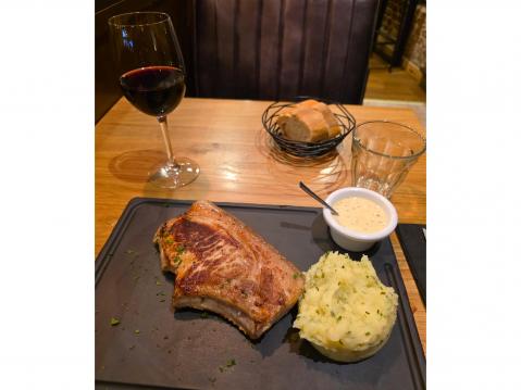 Ravintola Le Bistro d'Arthur, ei jäänyt nälkä!