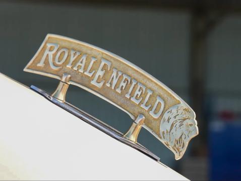 The Kingsman: Royal Enfieldin logo.