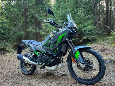 Kawasaki KLE500 SE 2026. Kuva Marc Schröder.