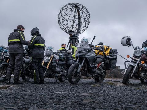 Multistrada V4 Voyagers -kilpailun kuvasatoa.