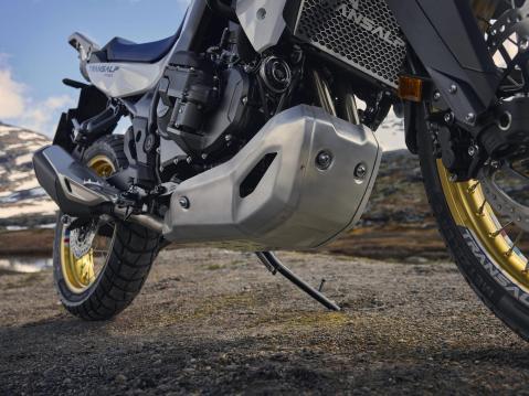 E-Clutch ei juurikaan tuo lisää painoa tai leveyttä moottoriin.