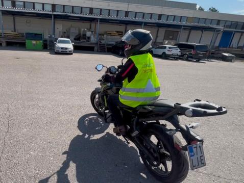 Pujottelurata harjoittelua.