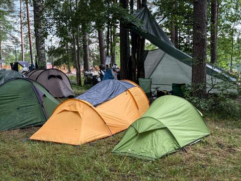 Telttoja ja pressuja.