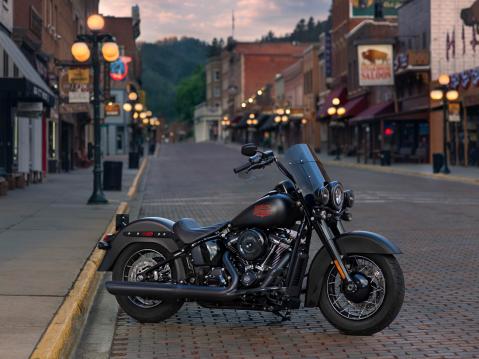 Harley-Davidson Deadwood 2026.
