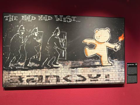 The Mild Mild West on Banksyn ensimmäinen tunnettu muraali vuodelta 1999. Teos on Bristolissa ja nykyään suojattu pleksilasilla.