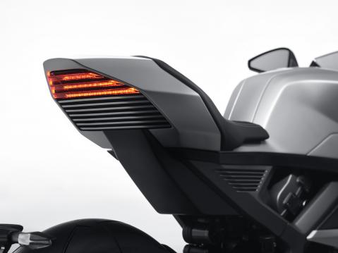 IDEA-muotoilupalkinnon voittanut Norton Manx R -superbike.