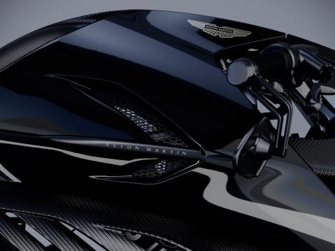 Aston Martinin ja Brough Superiorin AMB 002 Roadster.
