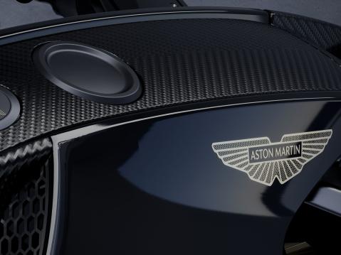 Aston Martinin ja Brough Superiorin AMB 002 Roadster.
