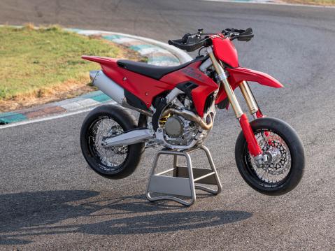 Ducati Desmo450 SM supermoto.