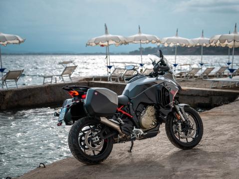 Ducati Multistrada V4 S Grand Tour 2027.