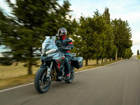 Ducati Multistrada V4 S Grand Tour 2027.