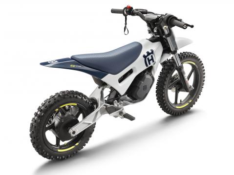 Kokonaan uusi 2027 mallin Husqvarna EE 2.12