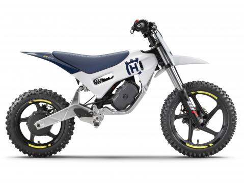Kokonaan uusi 2027 mallin Husqvarna EE 2.12