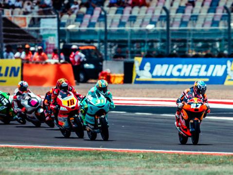 #27 Rico Salmela #31 Adrian Fernandez, #18 Matteo Bertelle, #9 Veda Pratama ja #11 Adrian Cruces.
