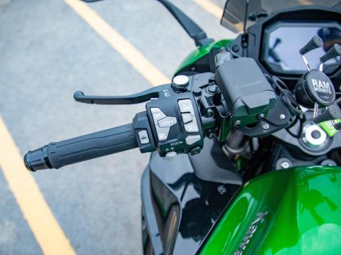 Kawasaki Ninja 1100SX SE. Kuva Antti Tuomela.