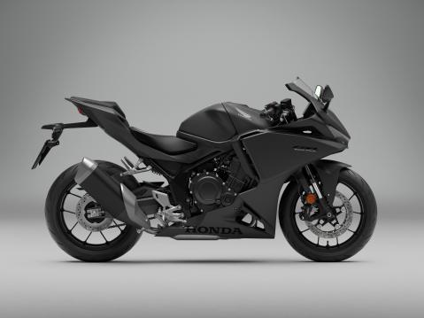 Honda CBR500R Four vuosimallia 2027.