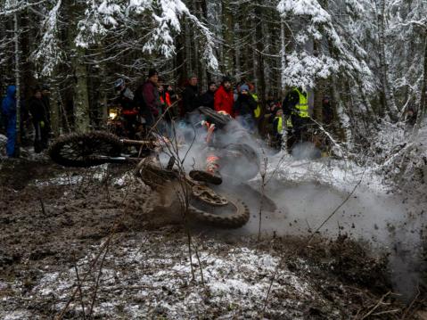 Kärme Kustaan Kiemurat. Kuva Petri Niemelä / Peten Reissut.