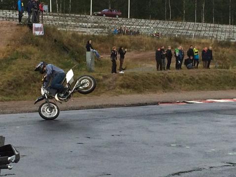 Kouvolan mopomiitti syyskuussa 2015, ja hypyn alastulo 2.