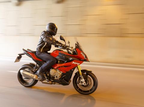 BMW S 1000 XR.