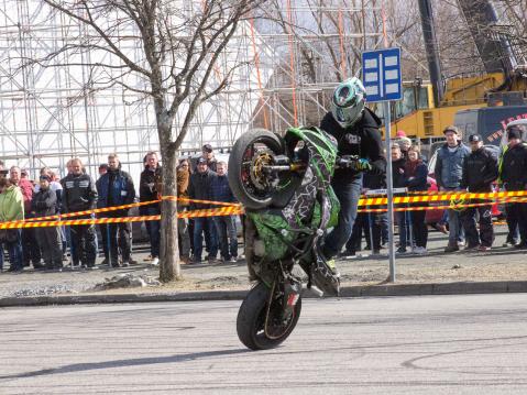 Stunt Freaks Team vauhdissa Kuopion MP-näyttelyssä 2016.