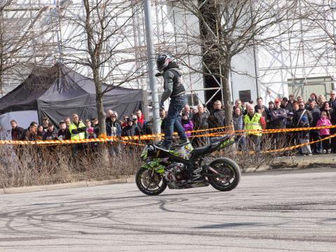 Stunt Freaks Team vauhdissa Kuopion MP-näyttelyssä 2016.