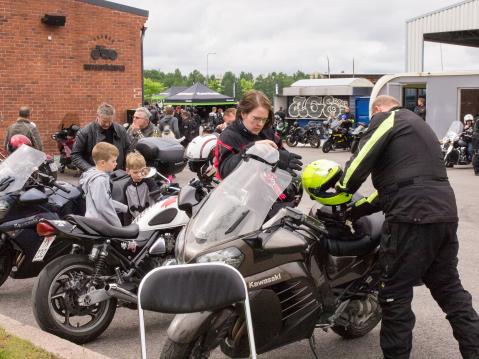 Moottoripyörät kiinnostivat myös tulevaisuuden motoristeja.