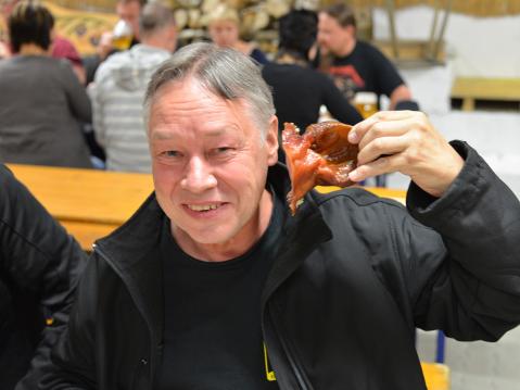 Dopo, Itävalta: Jussi ja siankorva.