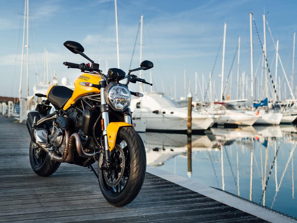 Ducati Monster 821.