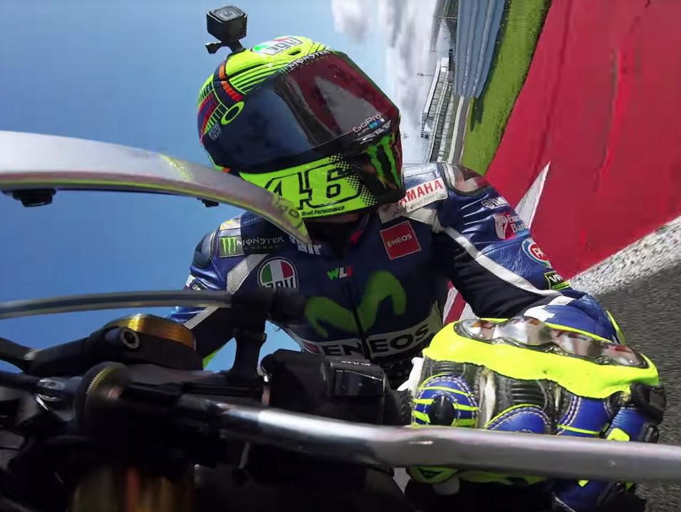 Valentino Rossi vauhdissa.