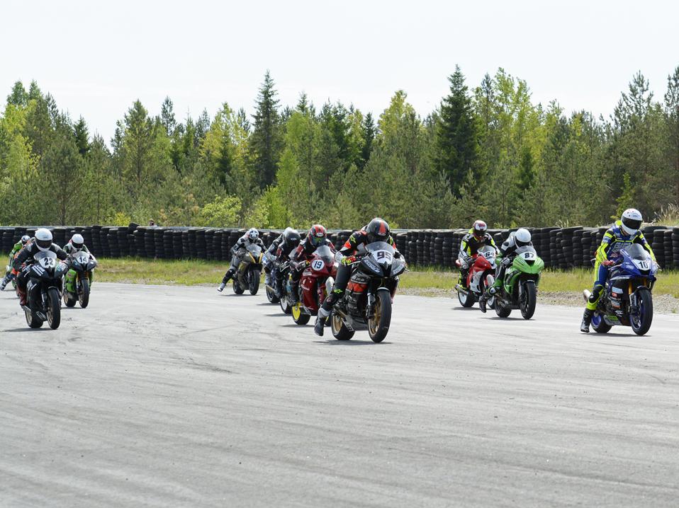 Superstock 600 -luokan lähtö.