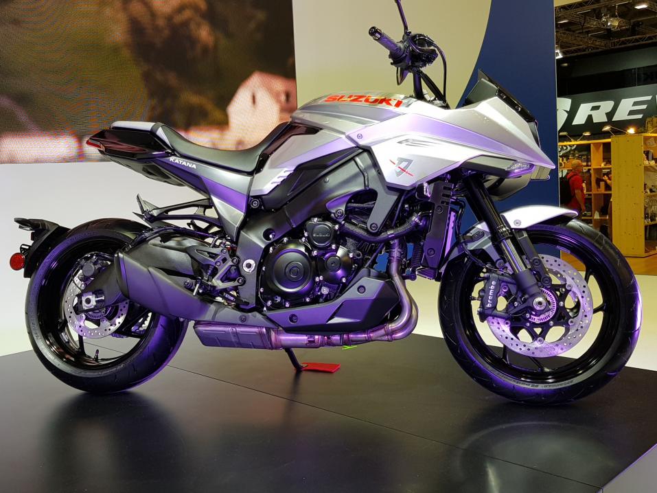 Uunituore Suzuki Katana Kölnissä. Kuva: Aki Lumiaho.