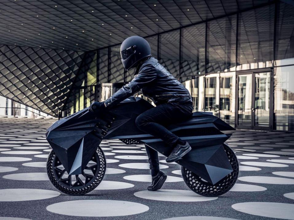 NERA: maailman ensimmäinen 3D-tulostettu sähkömoottoripyörä.