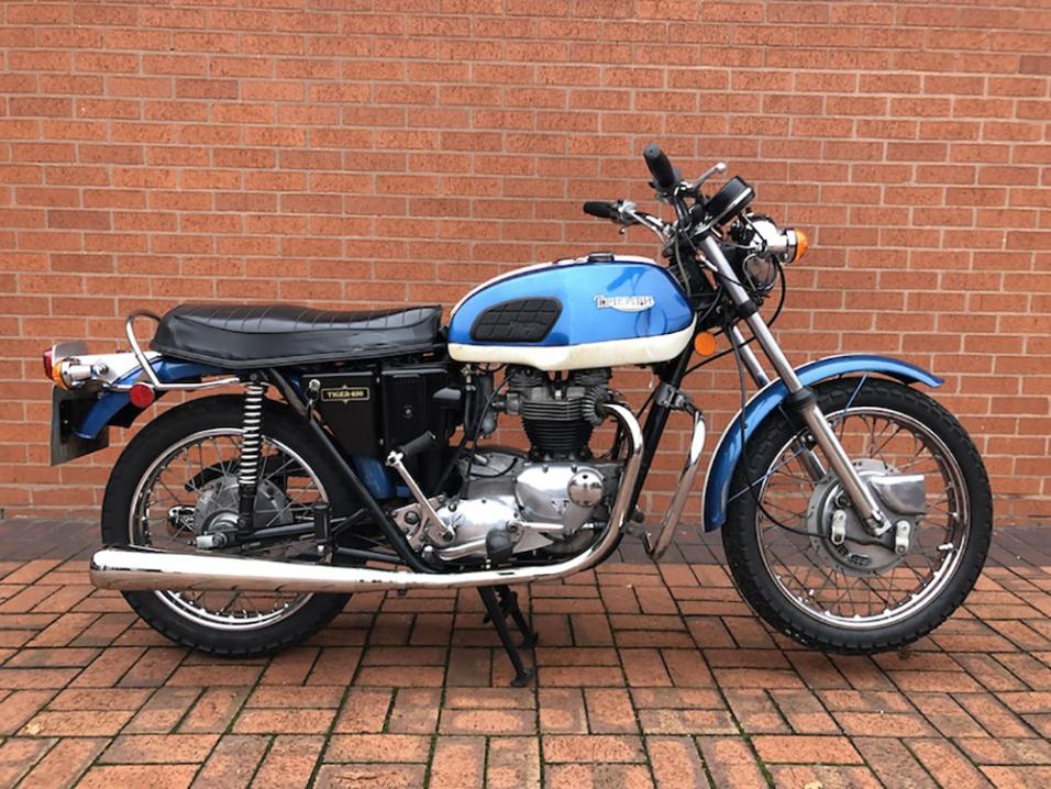 1973 Triumph TR6R Tiger 650 - Englannin tunnetuin moottoripyörä?