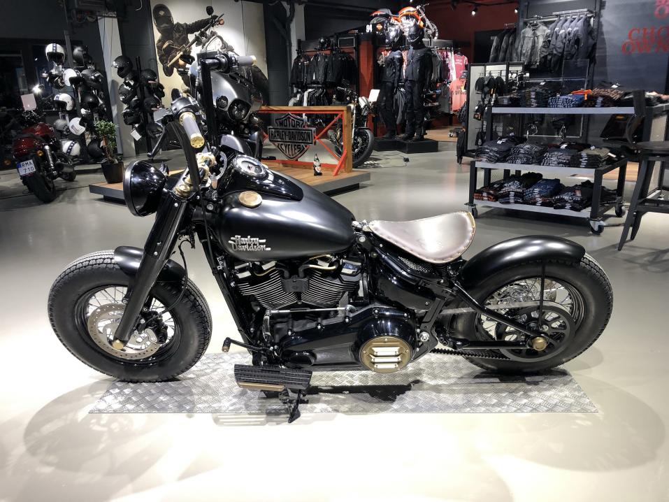 Järvsön Harley-Davidsonin käsialaa.