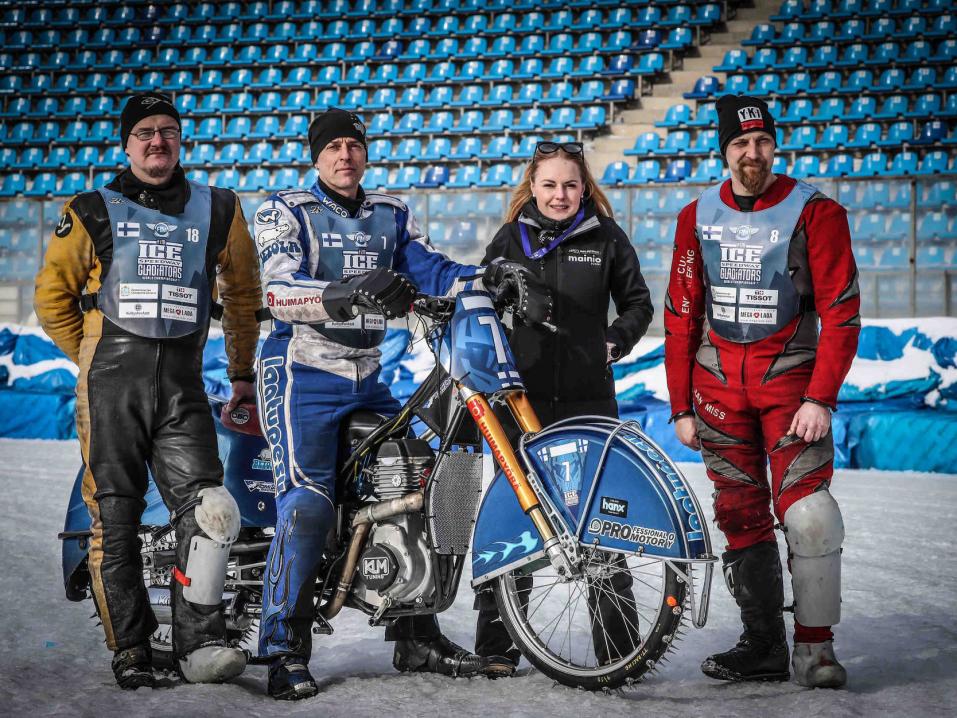 <p>Joukkuekuvassa vasemmalta: Jussi Nyrönen, Tomi Tani, Miia-Mari Vepsäläinen ja Matti Isoaho. Kuva: David Reygondeau / Good-Shoot.com.</p>