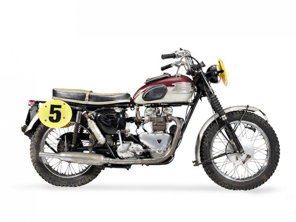 Bud Ekinsin voittoisa Triumph 649cc TR6SS Trophy.