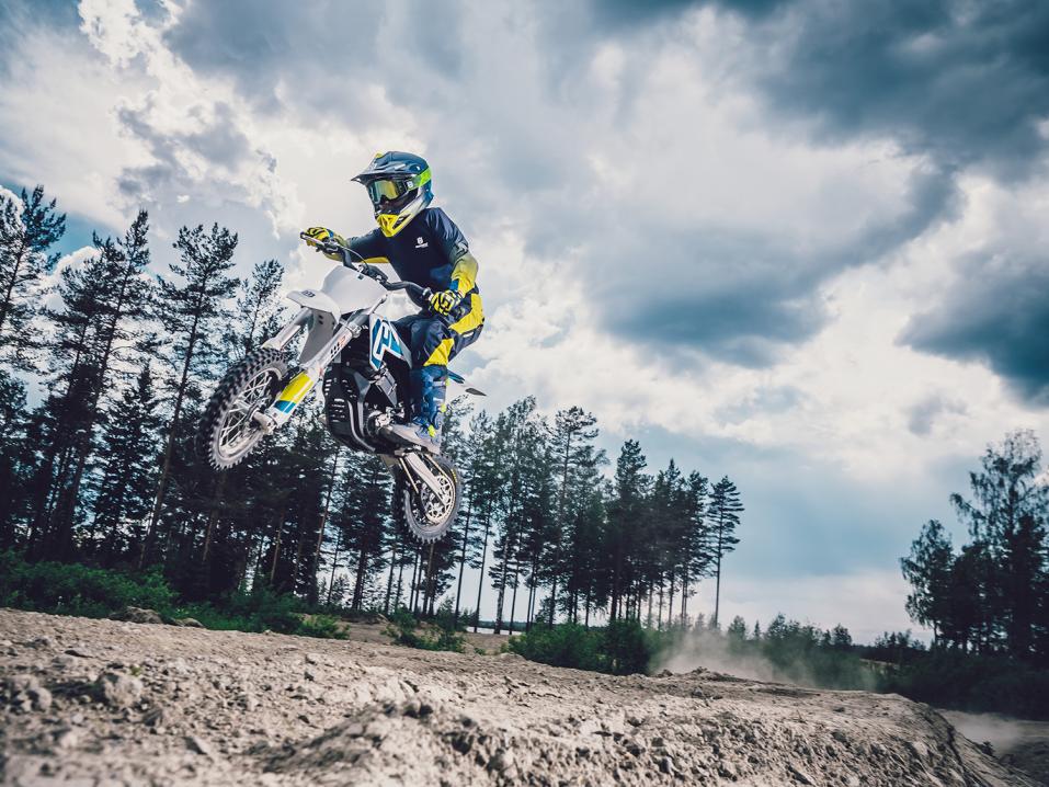 Husqvarna EE 5 vuodelle 2020.