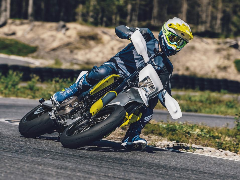 Husqvarna 701 Supermoto 2020.