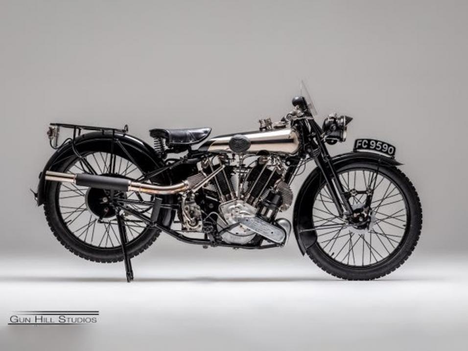 1925 Brough Superior SS100.