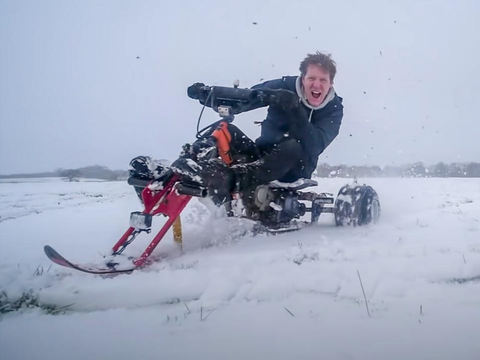 Colin Furze ja talven riemuja.