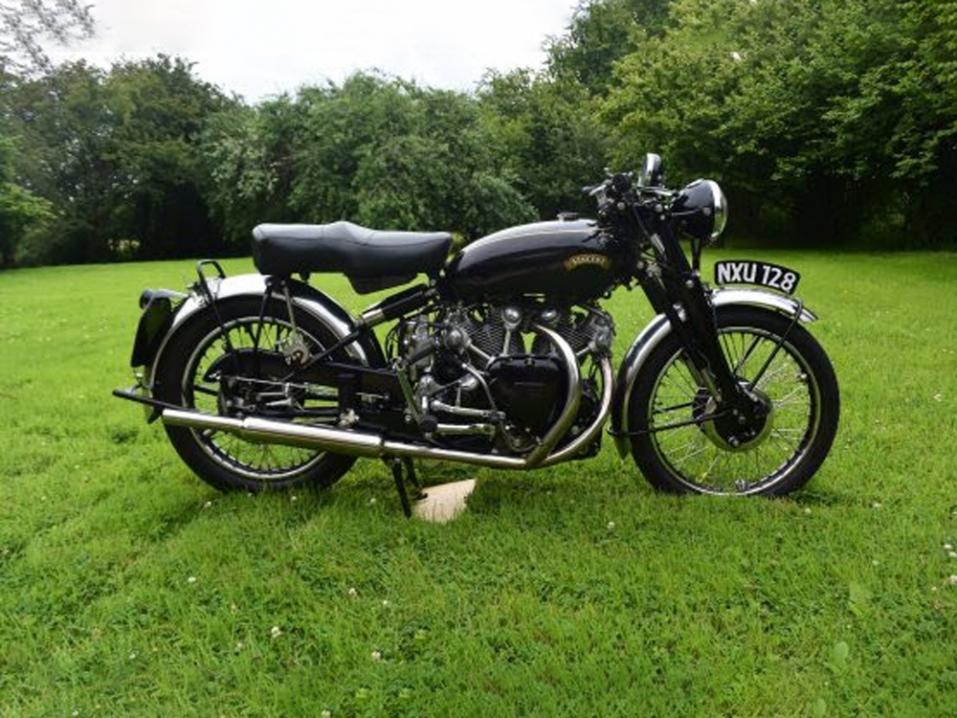 Vincent Black Shadow 1953.