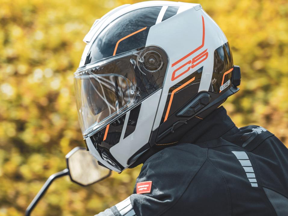 Uusi Schuberth C5 -kypärä. Entistä lujempi, entistä äänettömämpi.