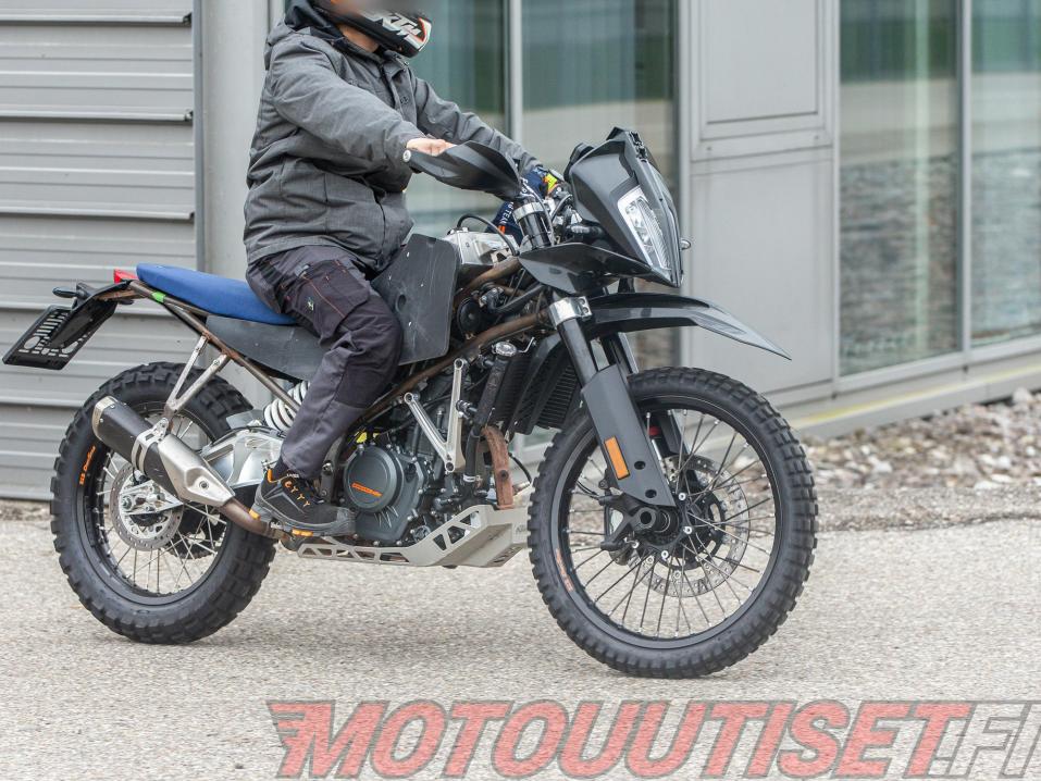 Vakoiltu KTM 390 Adventuren offroad-versio. R vai Enduro? Kuva Bernhard M. Höhne, BMH-Images.