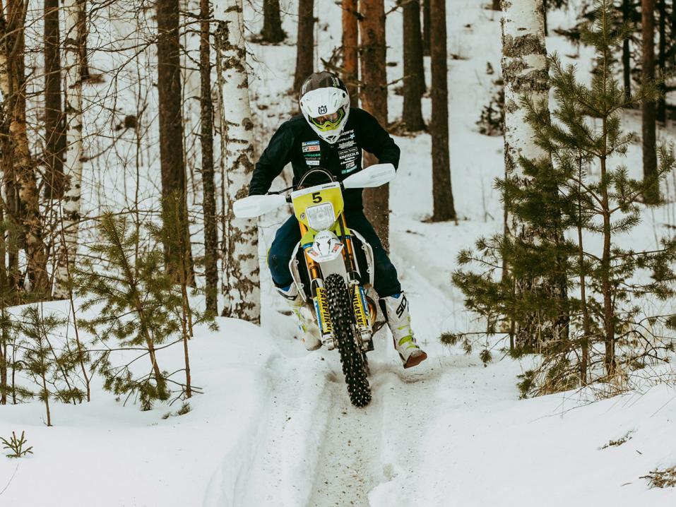 Antti Hänninen vauhdissa Päitsillä 2021. Kuva: Milla Vahtila.