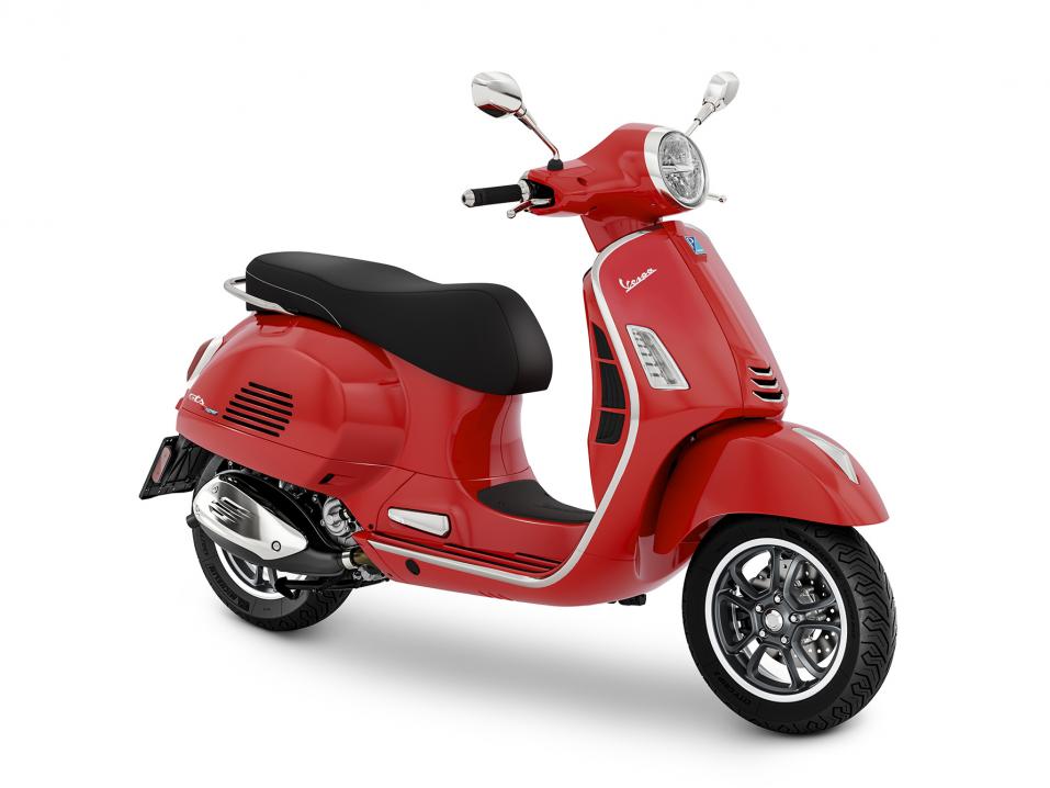 Vespa GTS Super 300. 