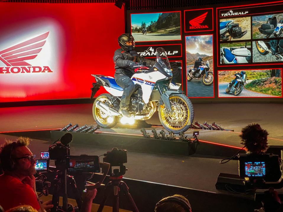 Uusi Honda XL750 Transalp esiteltiin EICMA-messuilla tiistaina.