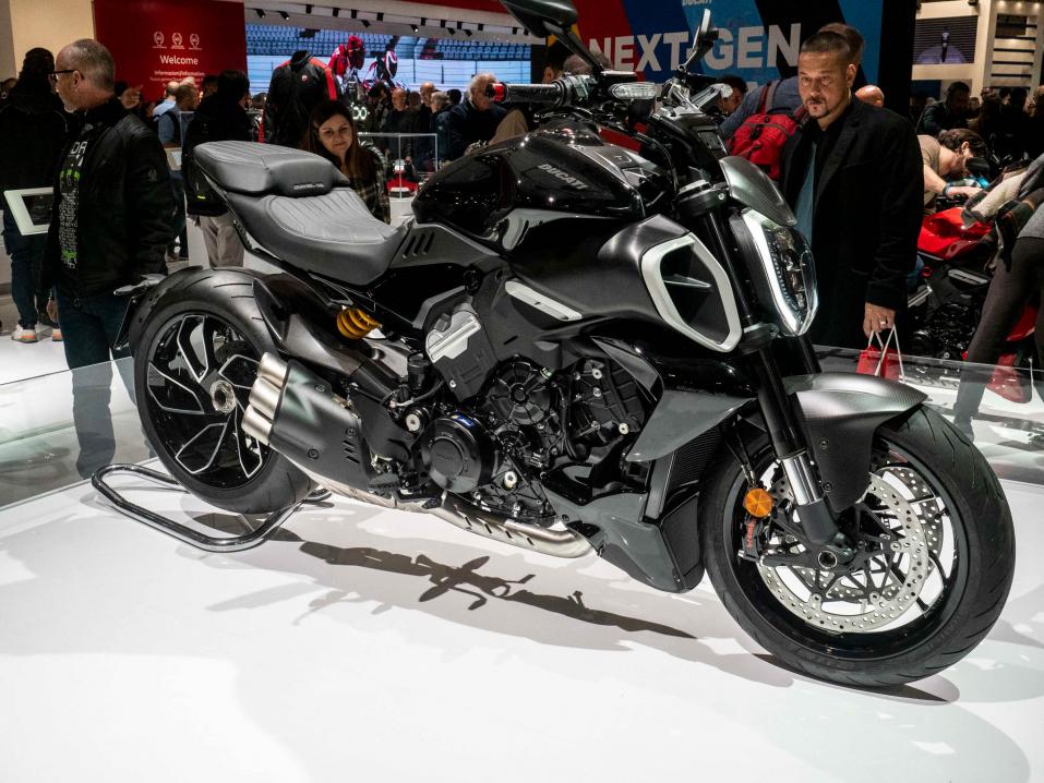 Ducati Diavel V4. Yleisön valinta Milanon EICMA 2022 moottoripyörämessujen kauneimmaksi pyöräksi. Kuva: Motouutiset.fi / Erkki Mäki.